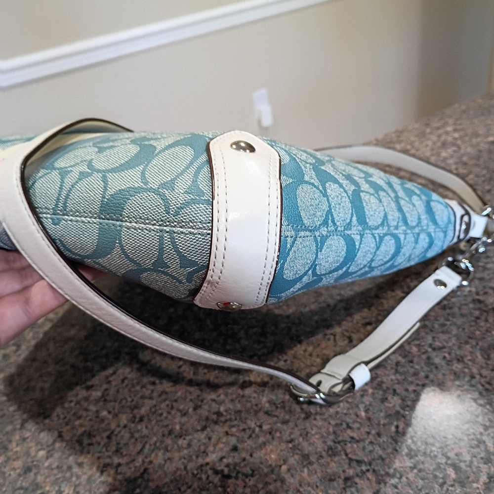 COACH SIGNATURE STRIPED CHELSEA HOBO BAG – BLUE/WHITE NO. F14476 - Picture 12 of 17